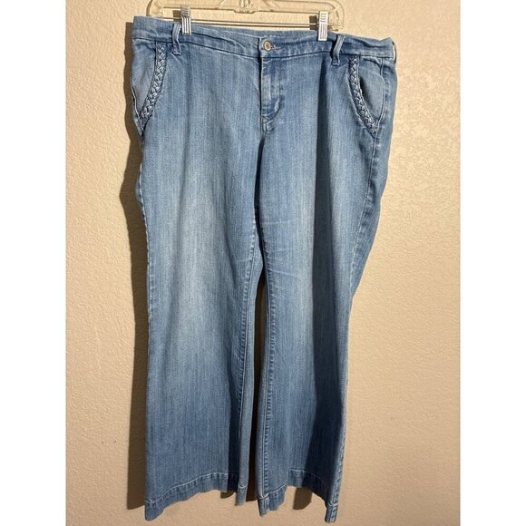 Old Navy Jeans Womens Size 16 Regular The Diva Wide-Leg Light Wash Denim Braided - Picture 1 of 13